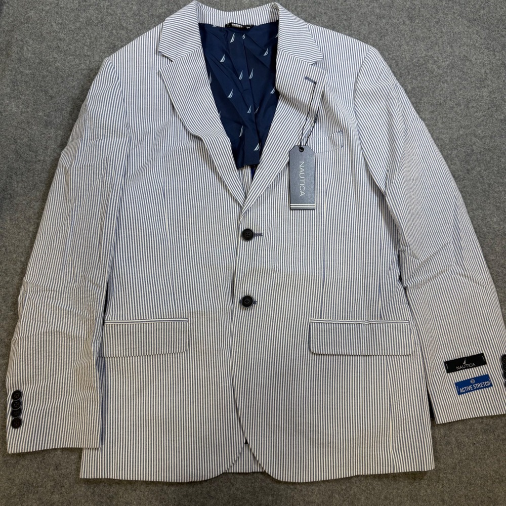 Nautica Brielle Mens 38S Seersucker Blazer Blue White Stripe Active Stretch